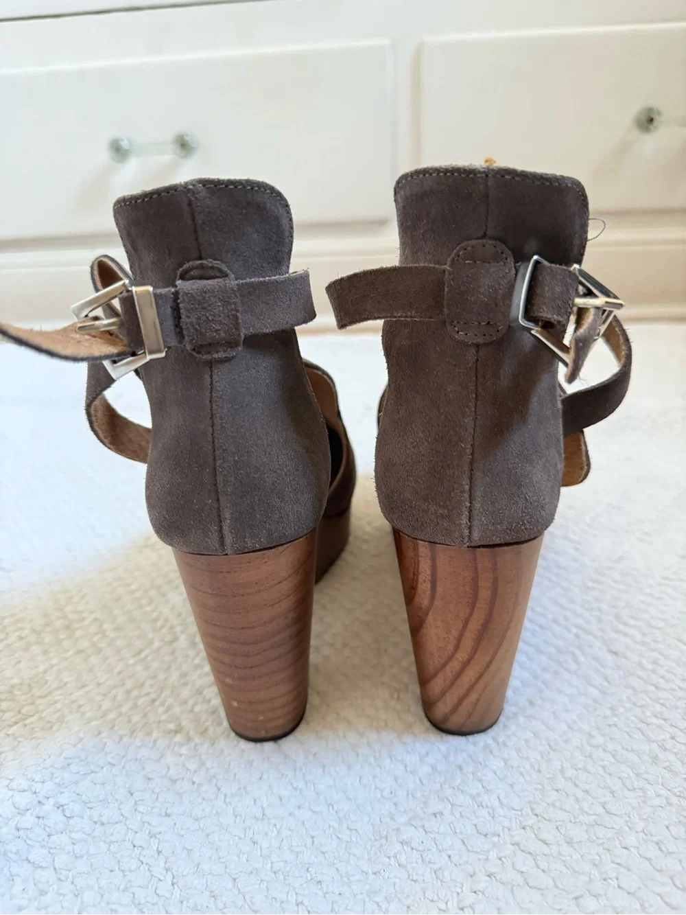FREE PEOPLE Cedar Platform Clog in Taupe Suede Size 7